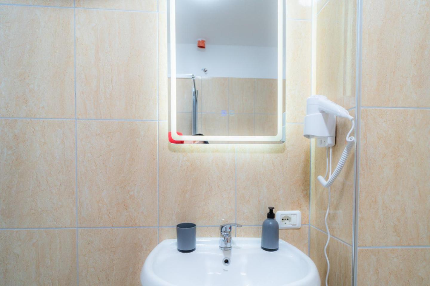 Enea Room In Center Shkodër 外观 照片